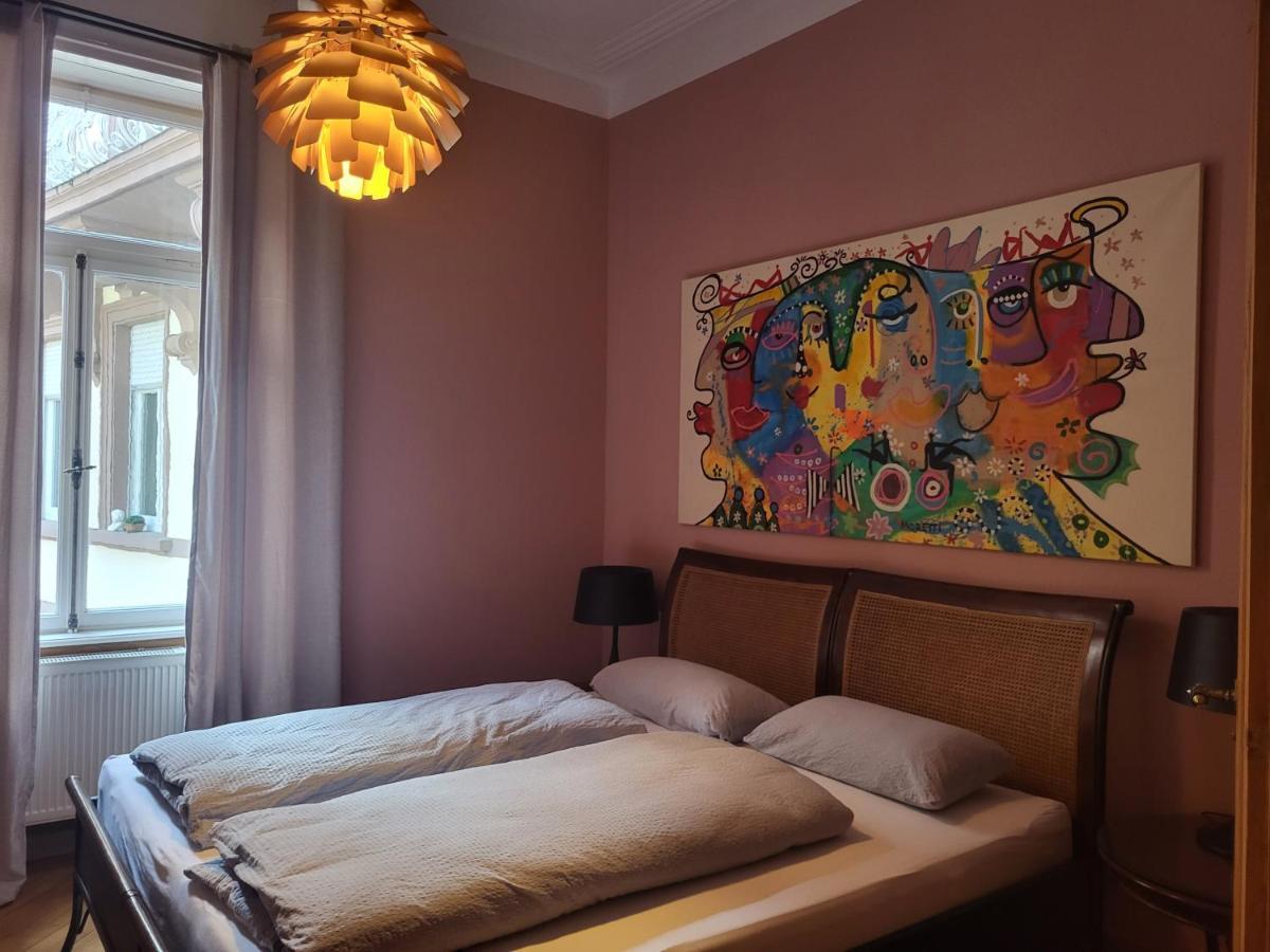 Am Thalia Designe Apartment บาเดน-บาเดน ภายนอก รูปภาพ